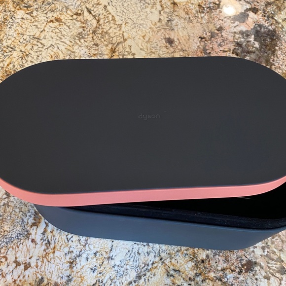DYSON Airwrap Case Black and Peach main image 9
